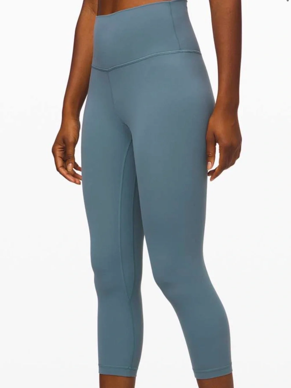 EUC Lululemon High-Rise Align Leggings in Charcoal blue size 0